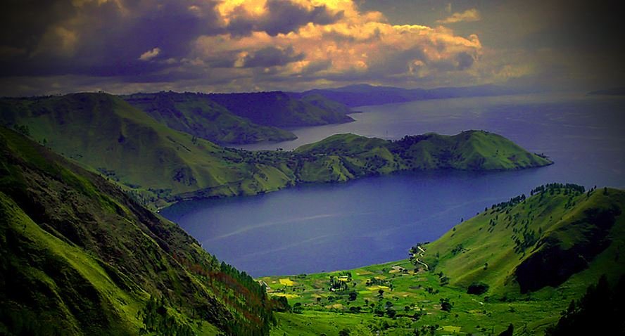 The Beauty of Lake Toba: A Natural Wonder in North Sumatra